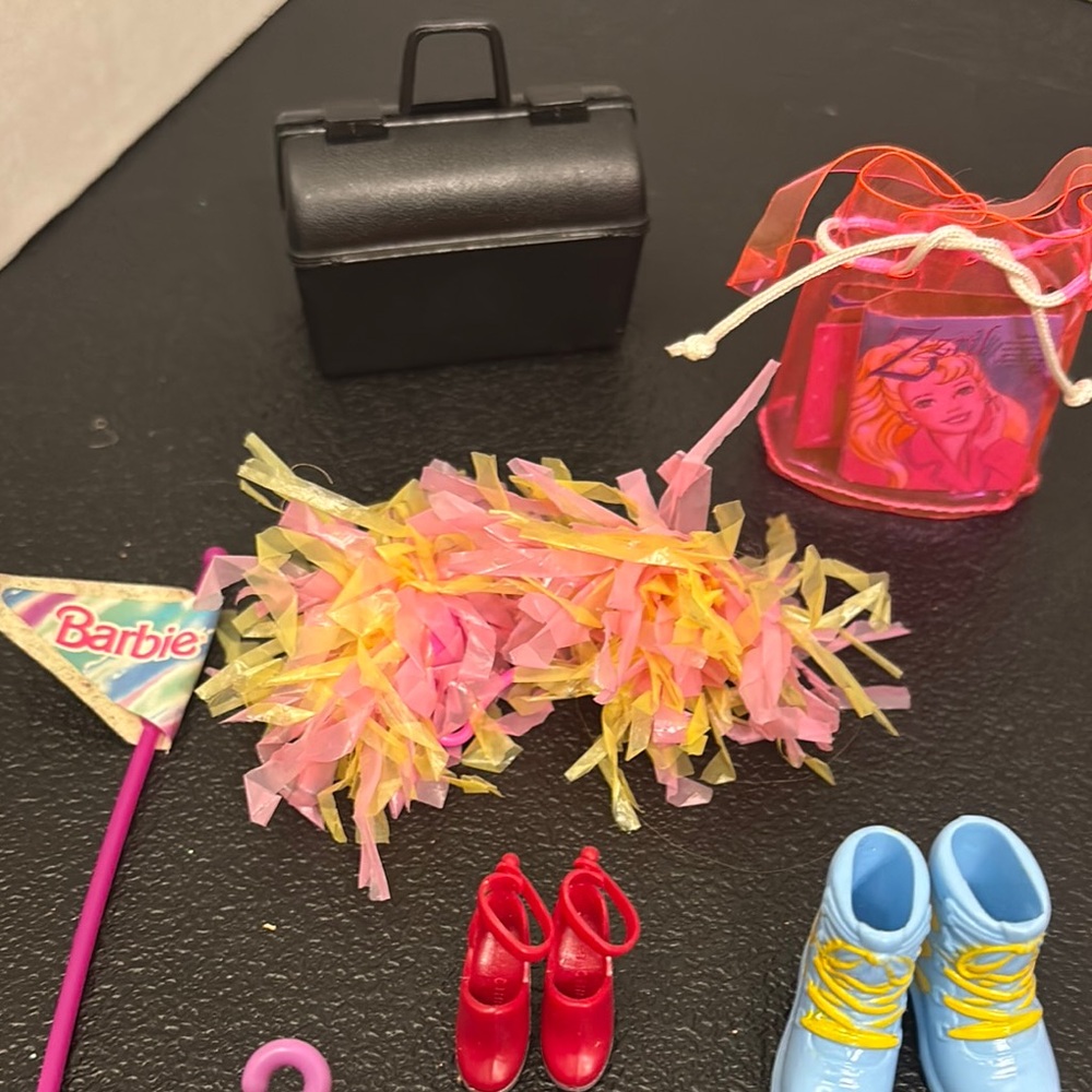 Barbie Colorful Toy Accessory Set - Picture 6 of 16
